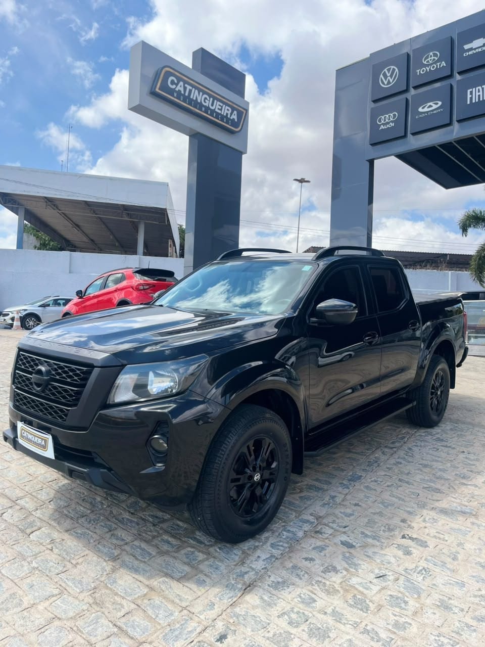 Nissan Frontier - foto 1